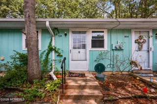52 Cambridge Court B, Lakewood, NJ 08701
