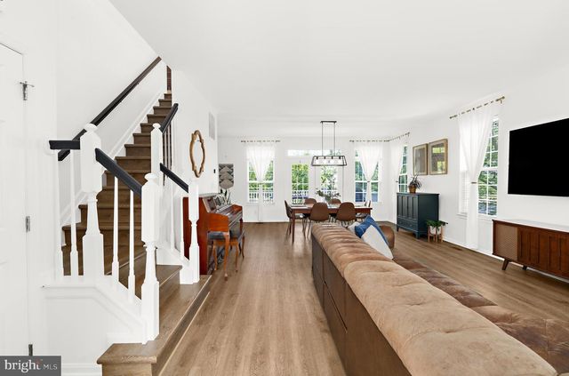 1601 SAILAWAY CIR, Essex, MD 21221