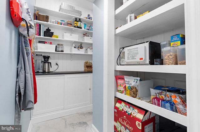 1601 SAILAWAY CIR, Essex, MD 21221