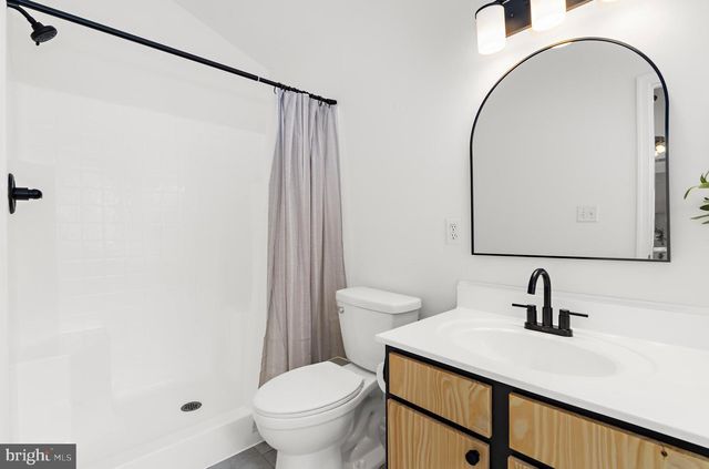 1601 SAILAWAY CIR, Essex, MD 21221
