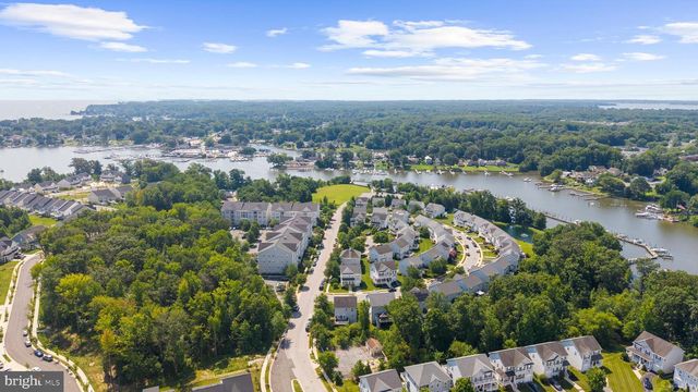 1601 SAILAWAY CIR, Essex, MD 21221