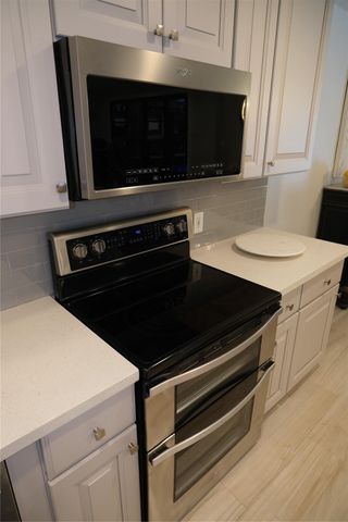 7713 Valley View Lane, Houston, TX 77074