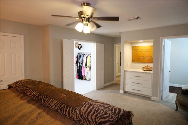7713 Valley View Lane, Houston, TX 77074