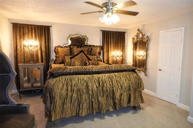 7713 Valley View Lane, Houston, TX 77074