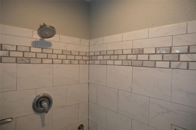 7713 Valley View Lane, Houston, TX 77074