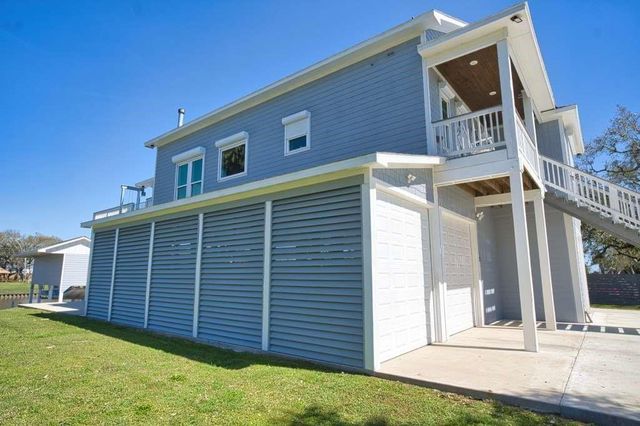 1493 County Road 291, Sargent, TX 77414