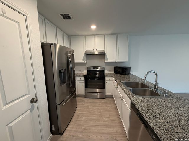 5938 ANTONIO PL, Seguin, TX 78155