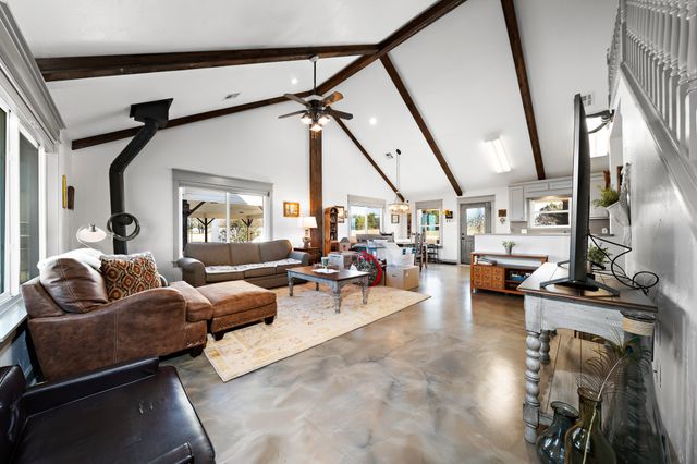 228 Private Road 2122, Meridian, TX 76665