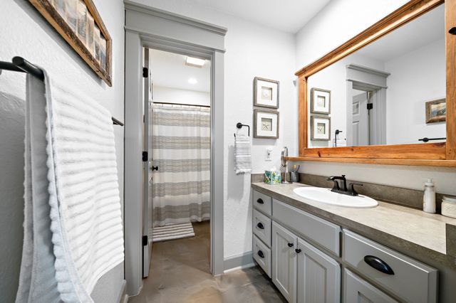 228 Private Road 2122, Meridian, TX 76665