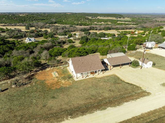 228 Private Road 2122, Meridian, TX 76665