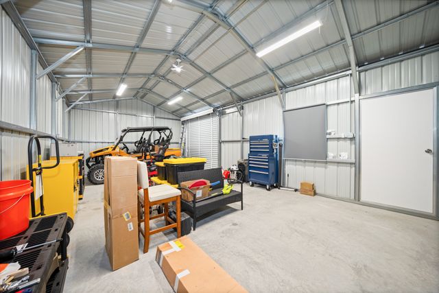 228 Private Road 2122, Meridian, TX 76665