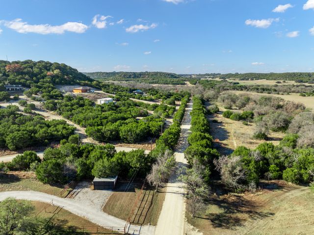 228 Private Road 2122, Meridian, TX 76665
