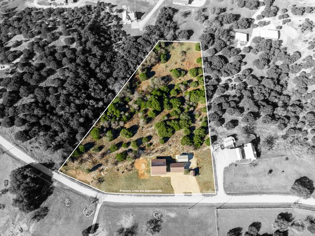 228 Private Road 2122, Meridian, TX 76665