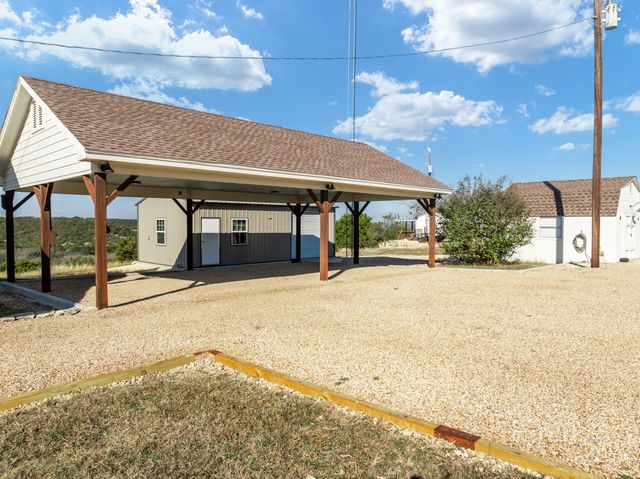 228 Private Road 2122, Meridian, TX 76665