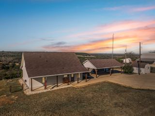 228 Private Road 2122, Meridian, TX 76665