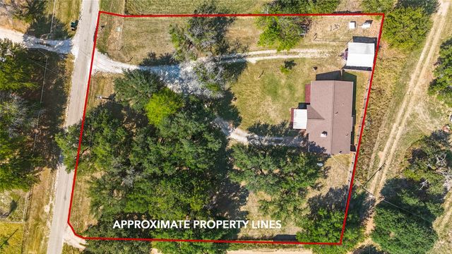217 English Court, Springtown, TX 76082