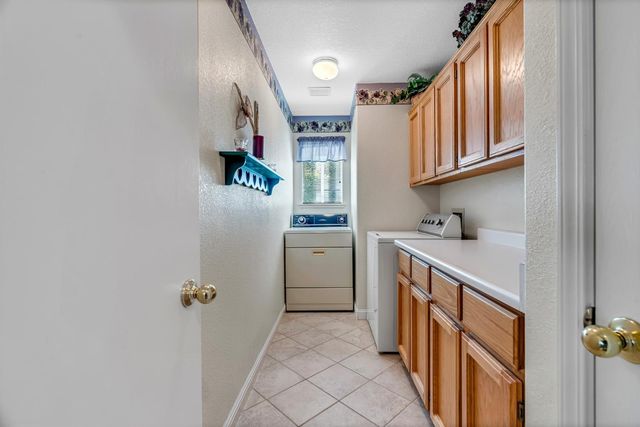 10223 River Park Cir, Stockton, CA 95209