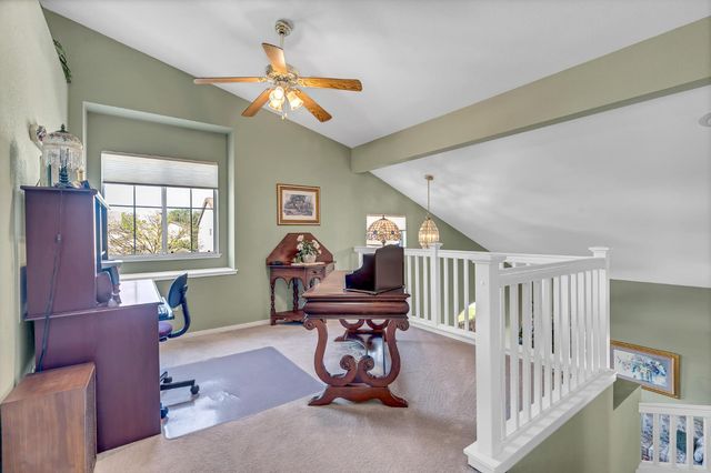 10223 River Park Cir, Stockton, CA 95209