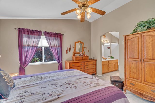 10223 River Park Cir, Stockton, CA 95209