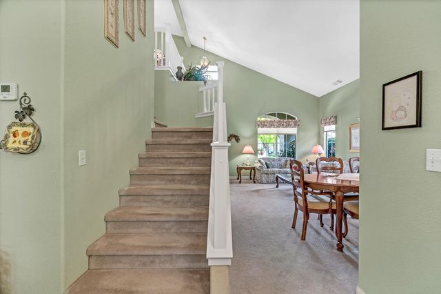 10223 River Park Cir, Stockton, CA 95209