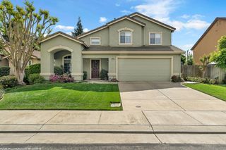 10223 River Park Cir, Stockton, CA 95209