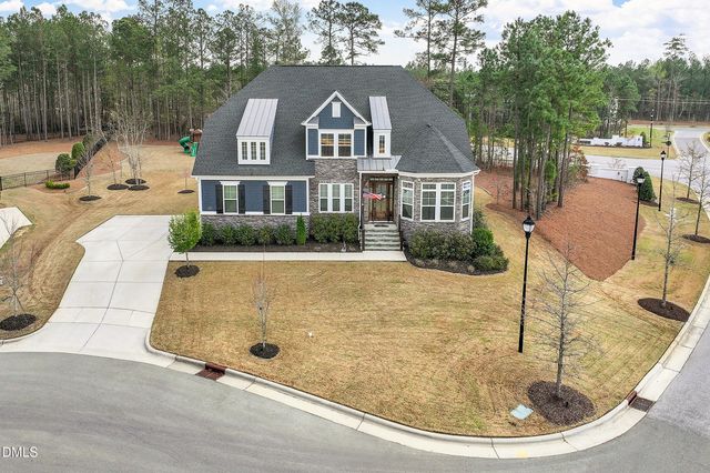 213 Center Hill Drive, Holly Springs, NC 27540