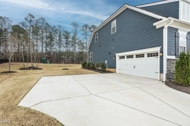 213 Center Hill Drive, Holly Springs, NC 27540