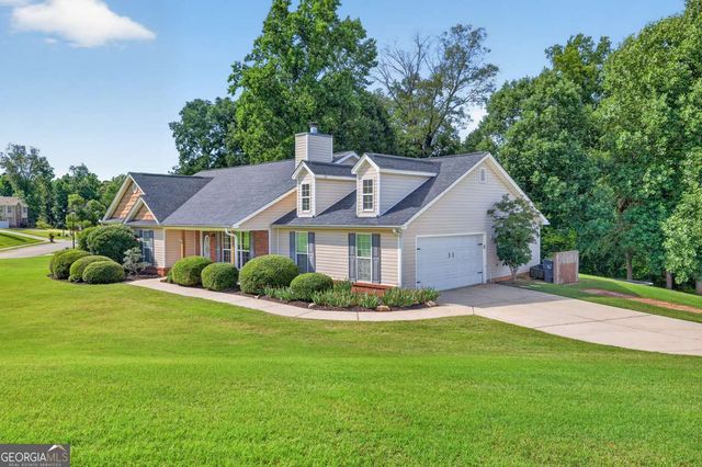 25 Persimmon Drive, Jefferson, GA 30549