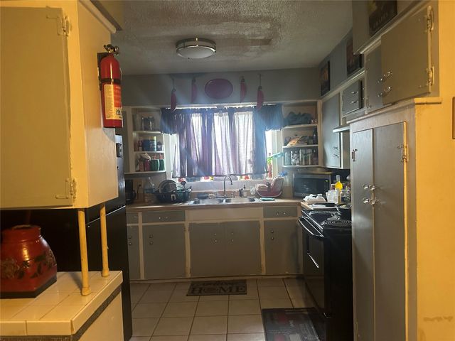 9330 Laura Koppe Road, Houston, TX 77078