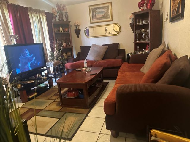 9330 Laura Koppe Road, Houston, TX 77078