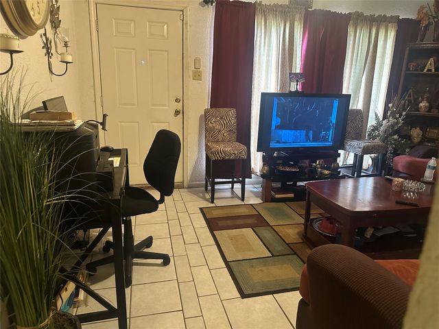 9330 Laura Koppe Road, Houston, TX 77078