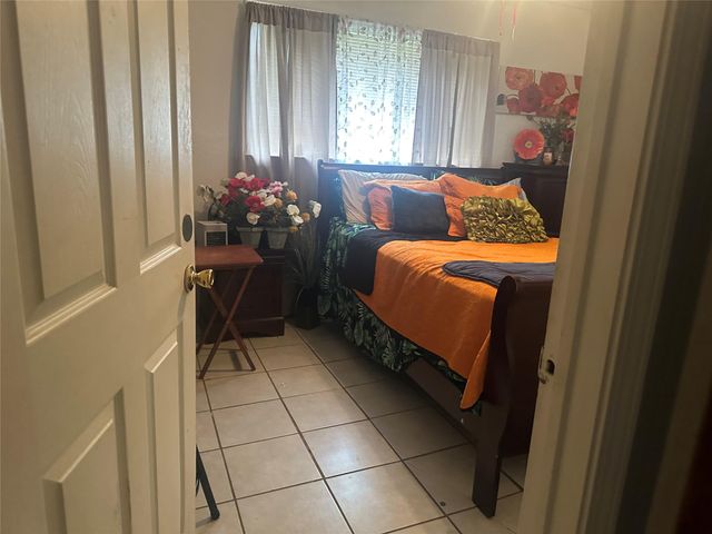 9330 Laura Koppe Road, Houston, TX 77078