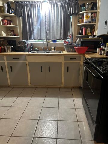 9330 Laura Koppe Road, Houston, TX 77078