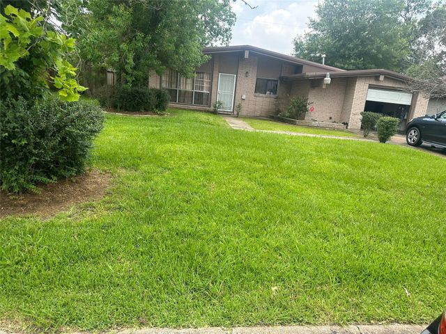 9330 Laura Koppe Road, Houston, TX 77078