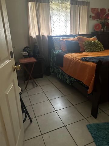 9330 Laura Koppe Road, Houston, TX 77078