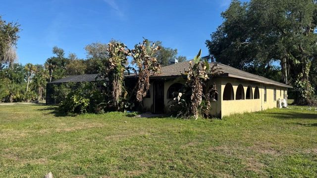 2102 28TH STREET COURT E, Palmetto, FL 34221