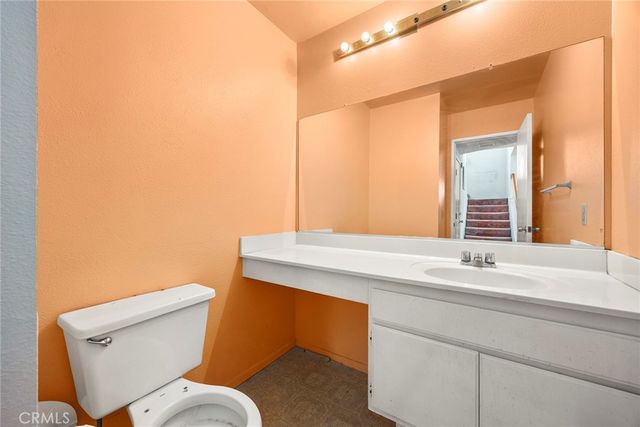 23260 Newport, Yorba Linda, CA 92887