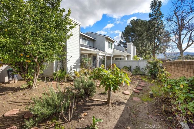 23260 Newport, Yorba Linda, CA 92887