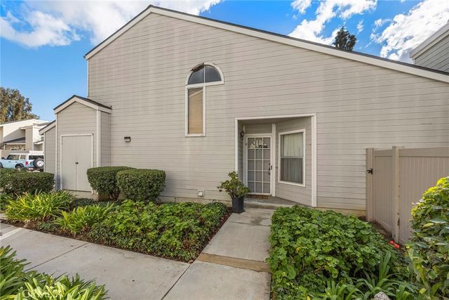 23260 Newport, Yorba Linda, CA 92887