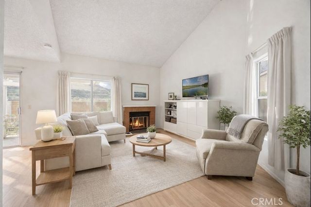 23260 Newport, Yorba Linda, CA 92887