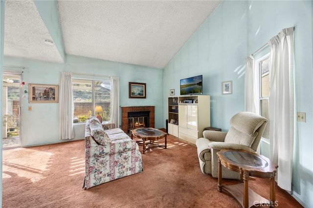 23260 Newport, Yorba Linda, CA 92887