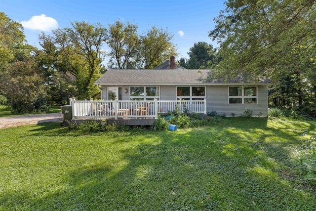 1610 Town Hall Road, Beloit, WI 53511