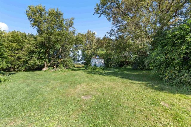 1610 Town Hall Road, Beloit, WI 53511