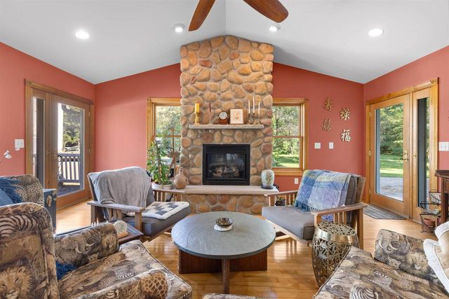 1610 Town Hall Road, Beloit, WI 53511