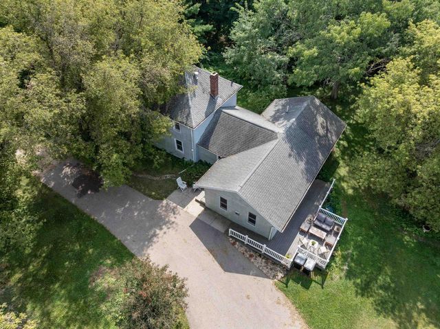 1610 Town Hall Road, Beloit, WI 53511