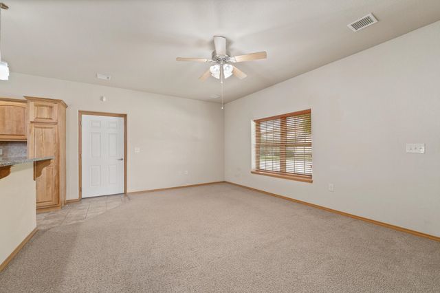 201 E Karla Ave, Haysville, KS 67060