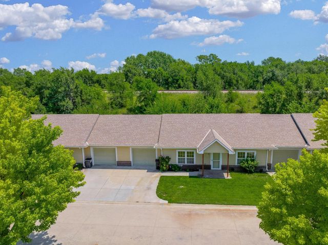 201 E Karla Ave, Haysville, KS 67060