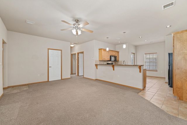 201 E Karla Ave, Haysville, KS 67060