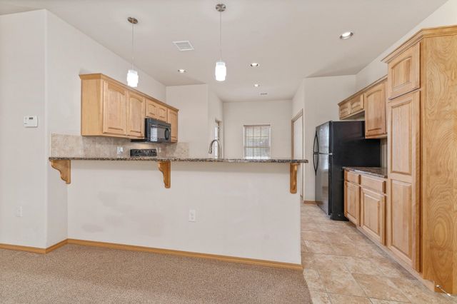 201 E Karla Ave, Haysville, KS 67060