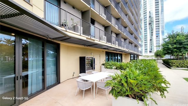 987 Queen Street 3412, Honolulu, HI 96814